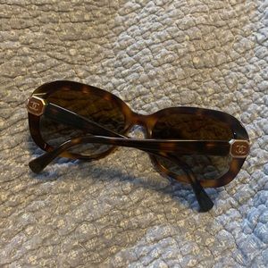 Chanel tortoiseshell sunglasses - polarized
